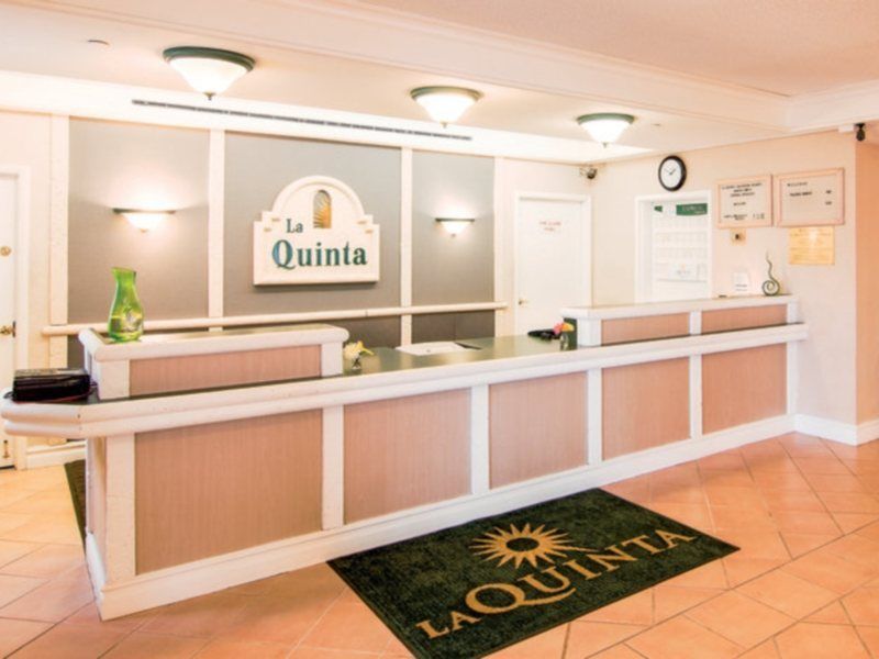 Days Inn & Suites By Wyndham Арлінґтон-Гайтс Екстер'єр фото
